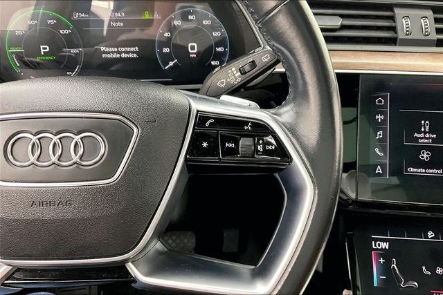 2019 Audi e-tron Prestige quattro