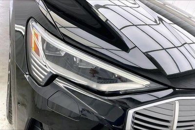 2019 Audi e-tron Prestige quattro