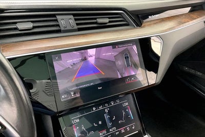 2019 Audi e-tron Prestige quattro