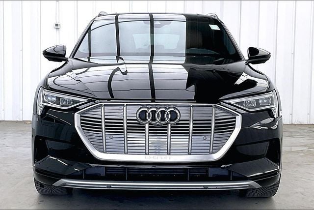 2019 Audi e-tron Prestige quattro