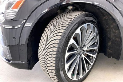 2019 Audi e-tron Prestige quattro