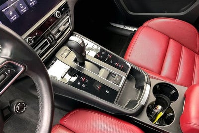 2022 Porsche Macan S