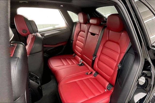 2022 Porsche Macan S