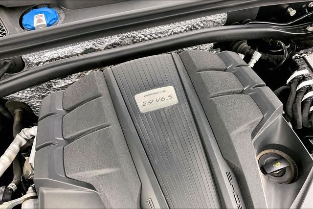 2022 Porsche Macan S