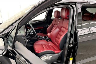2022 Porsche Macan S