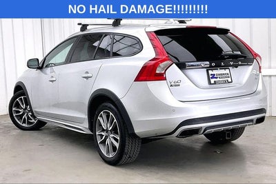 2018 Volvo V60 Cross Country T5