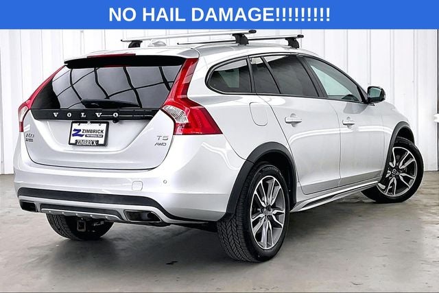 2018 Volvo V60 Cross Country T5