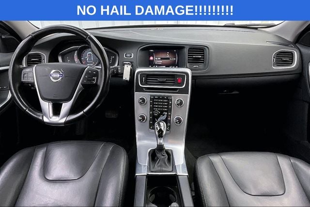 2018 Volvo V60 Cross Country T5