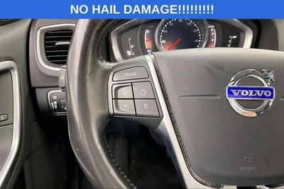 2018 Volvo V60 Cross Country T5