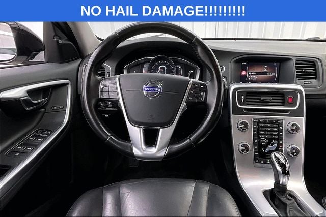 2018 Volvo V60 Cross Country T5
