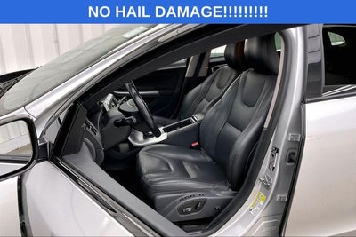 2018 Volvo V60 Cross Country T5